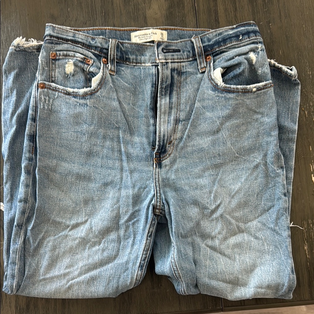 Abercrombie Ankle High Rise Straight size 28